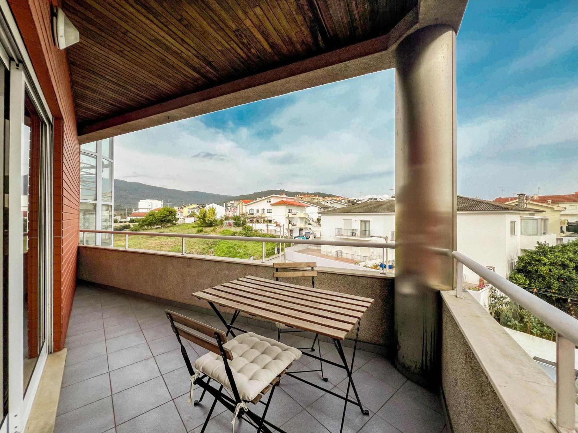 Comfortable Apartment In فيانا دو كاستيلو المظهر الخارجي الصورة